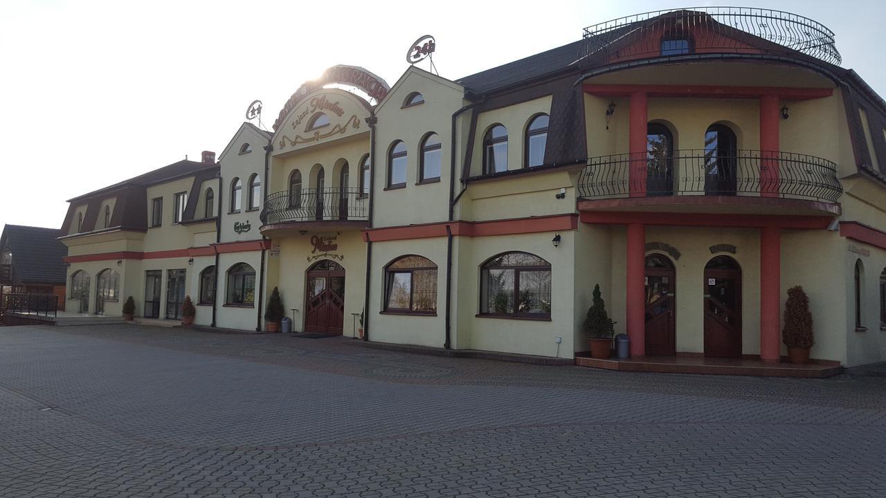 Miechów Zajazd Miechus מראה חיצוני תמונה